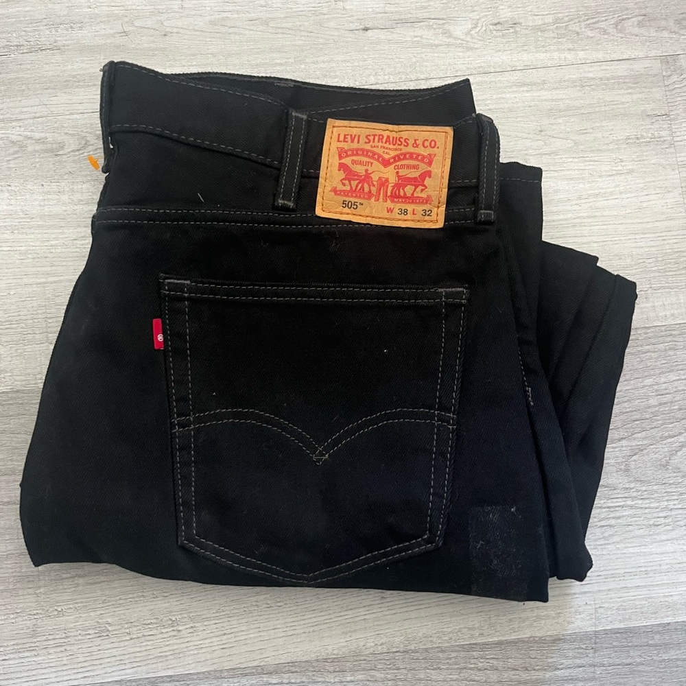 Levi 505’s Regular Fit Men’s Jeans Waist 38x Length 32x